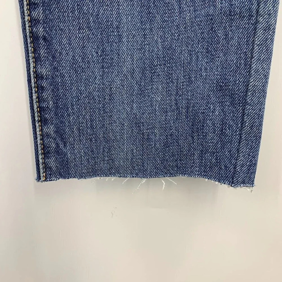 Levi's Women's Original 501 Cotton Straight Leg Button Fly Cropped Size 32 - Picture 5 of 14